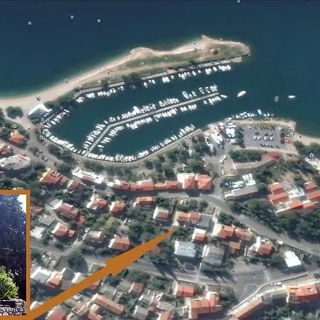 公寓 Totic 茨里克韦尼察