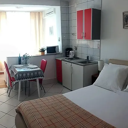 Totic 茨里克韦尼察