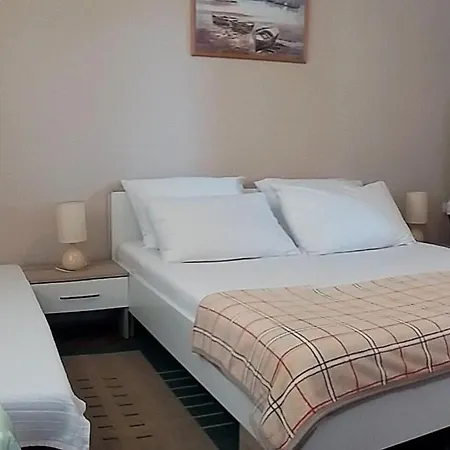Apartment Apartmani Totic *